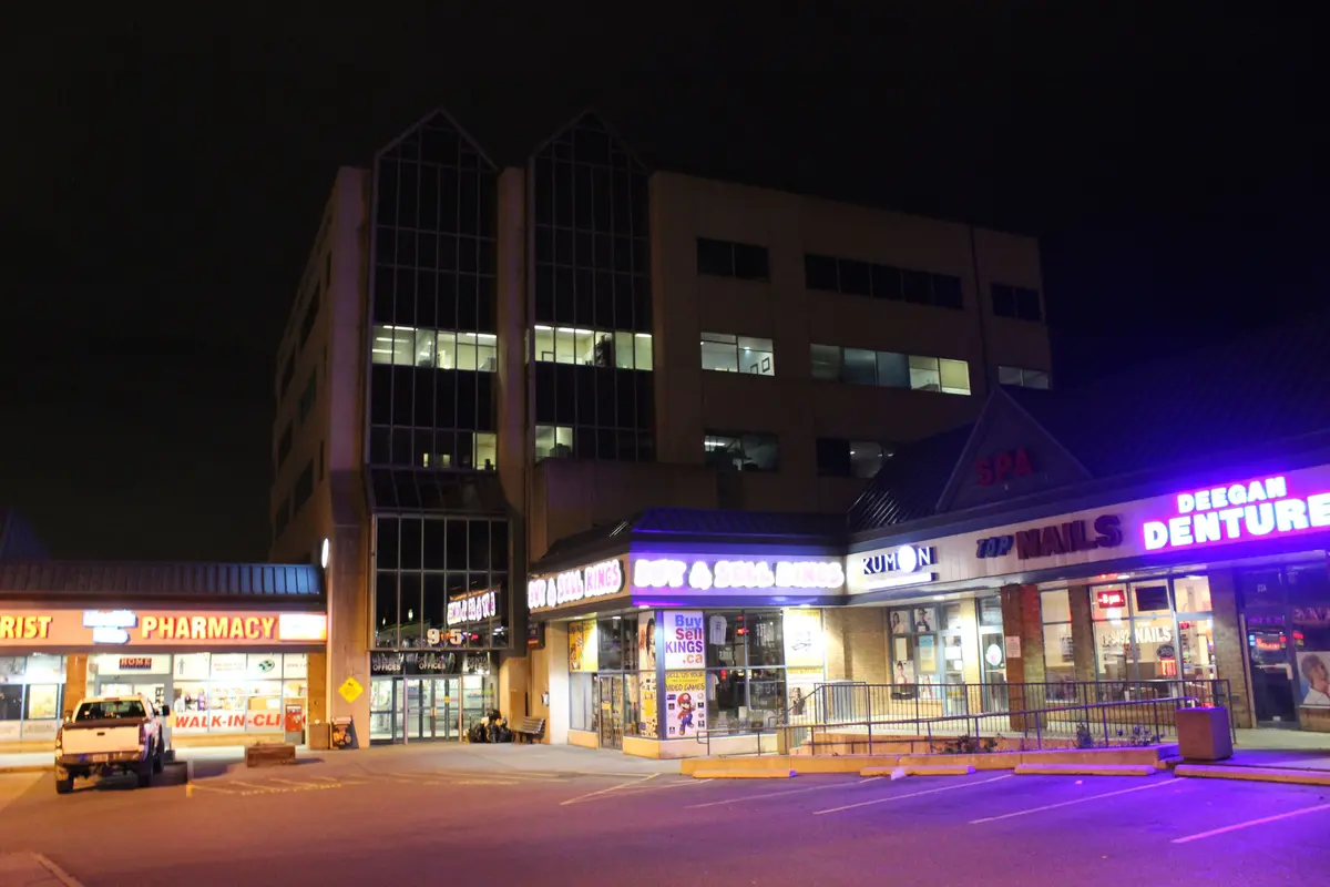 95 Bayly ST #201, Ajax, ON L1S 4E5