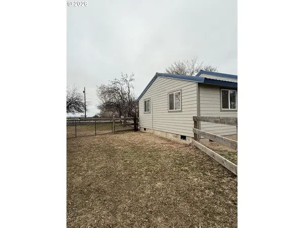 75840 LEEZER AVE, Echo, OR 97826