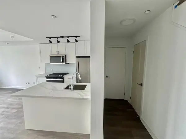 Toronto, ON M4B 0A7,1479 O'Connor DR #7