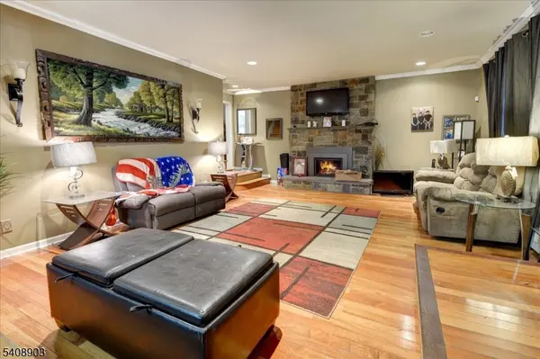 21 Tice Pl, Ringwood Boro, NJ 07456