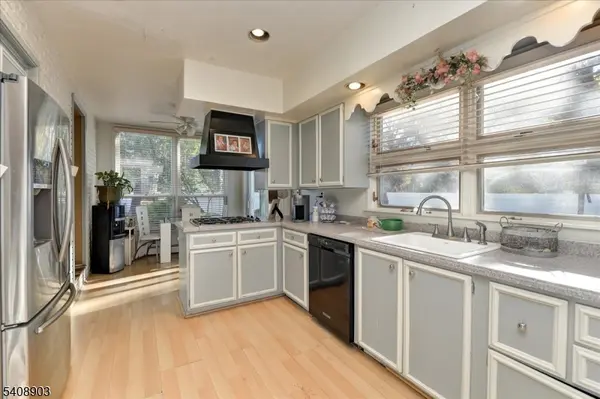 21 Tice Pl, Ringwood Boro, NJ 07456