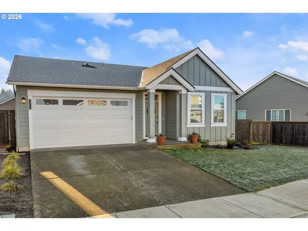 422 NE GREENWAY DR, Estacada, OR 97023