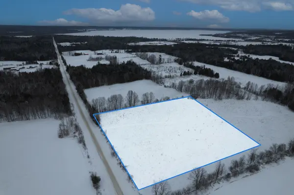 000 Germanicus RD, North Algona Wilberforce, ON K0J 1T0