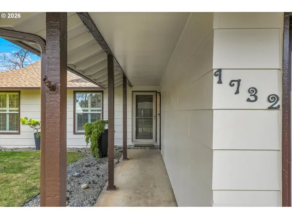 Portland, OR 97233,1732 SE 158TH AVE