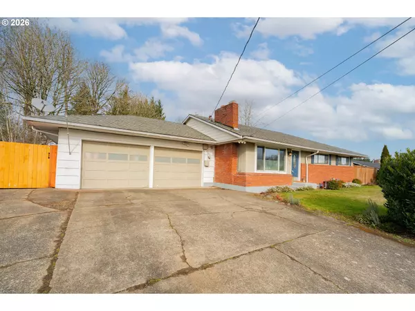 Camas, WA 98607,715 NE 22ND AVE