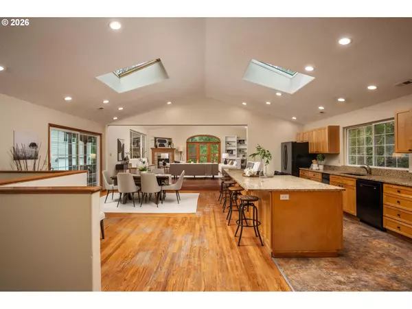 West Linn, OR 97068,1471 BURNS ST