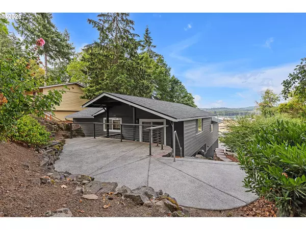 Kalama, WA 98625,1002 N 1ST ST