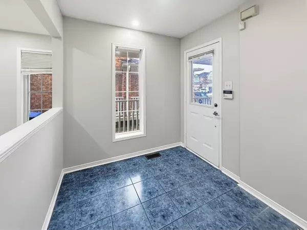 Brampton, ON L6X 5C3,65 Vintage Gate