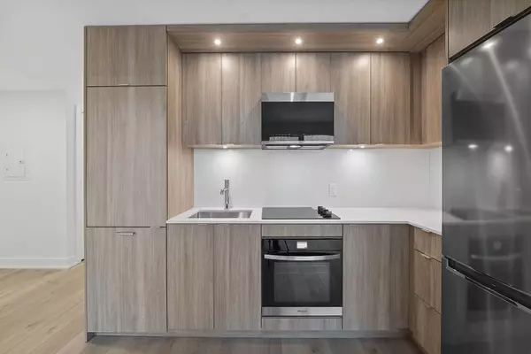 Toronto, ON M9A 0E5,25 Cordova AVE #601