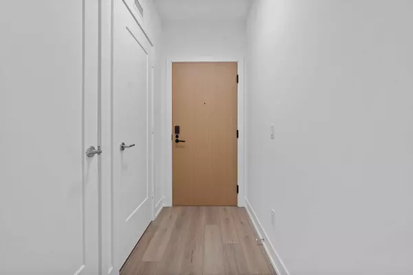 Toronto, ON M9A 0E5,25 Cordova AVE #601