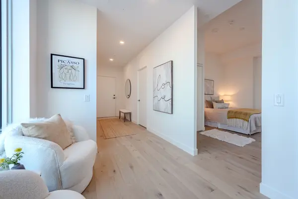 Toronto, ON M4L 0B7,1050 Eastern AVE #PH #1701