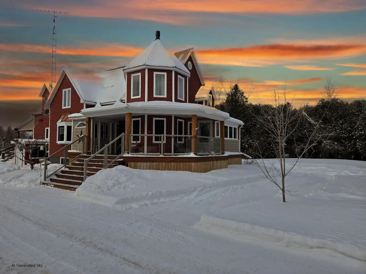 Augusta, ON K0G 1R0,8224 County 15 RD