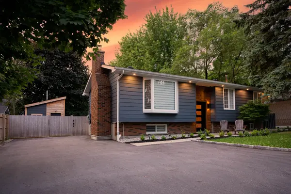 155 NAPIER ST, Barrie, ON L4M 1W7