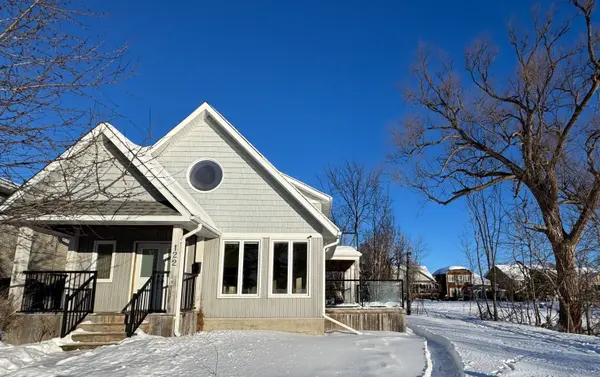 122 Fradette AVE, Peterborough, ON K9J 1T5