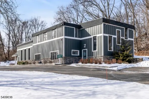 140 W Main St, Clinton Twp., NJ 08829