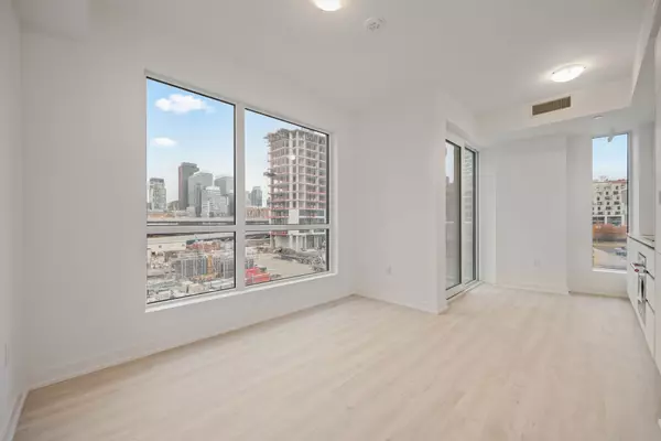 Toronto, ON M5A 0Y5,15 Richardson ST #306