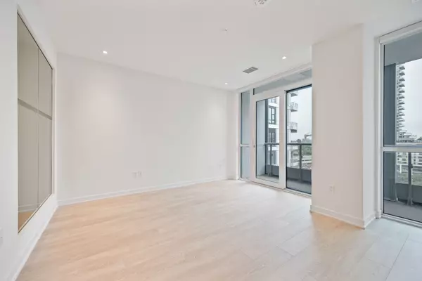 Toronto, ON M5A 0Y5,15 Richardson ST #1113