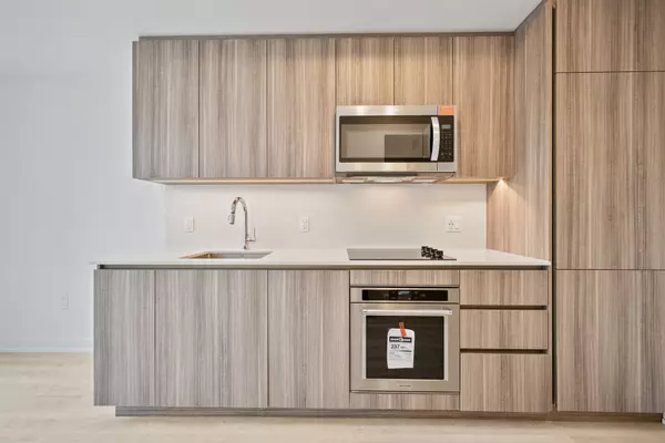 Toronto, ON M5A 0Y5,15 Richardson ST #1302