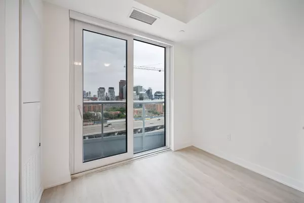 Toronto, ON M5A 0Y5,15 Richardson ST #1302