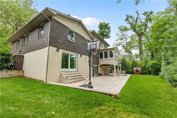 14 Merrick AVE, Staten  Island, NY 10301