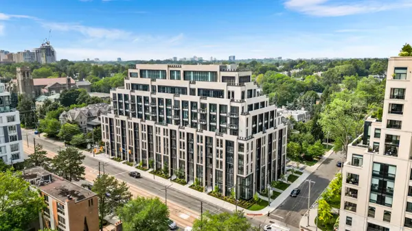 2 Forest Hill RD #Suite 411, Toronto C02, ON M4V 2L3