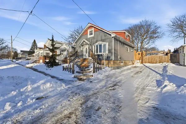 77 Westmount ST, Oshawa, ON L1J 4X2