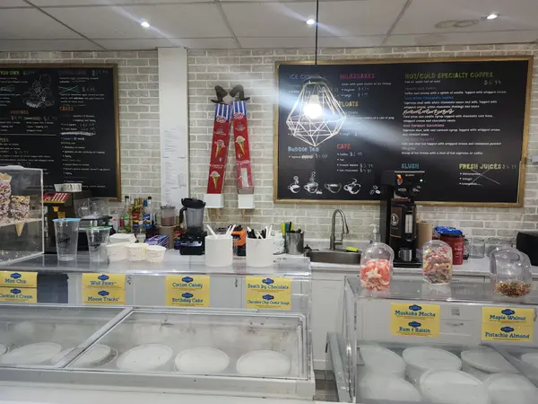 6605 Highway 7 N/A #2, Markham, ON L3P 7P1