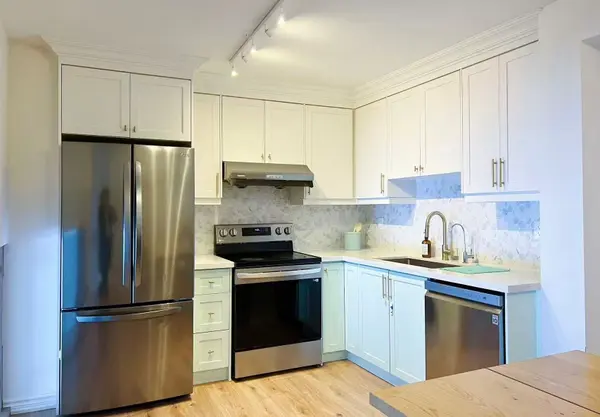 Aurora, ON L4G 3M2,207 Milestone CRES