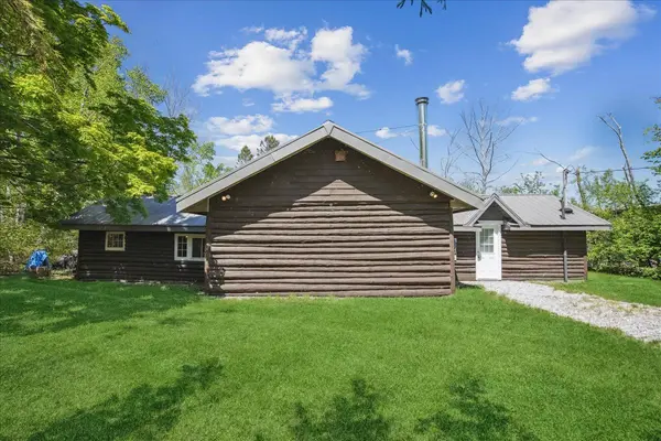 1689 Chief Joseph Snake RD, Georgina Islands, ON L0E 1R0