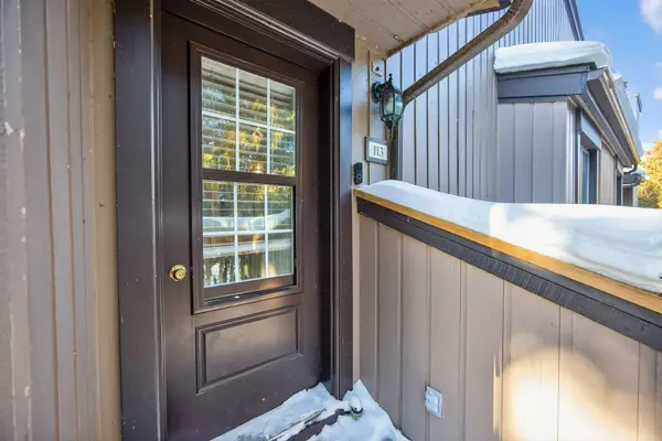 23 DAWSON DR #113, Collingwood, ON L9Y 5B4