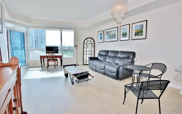 Barrie, ON L4N 6G2,37 Ellen ST #511