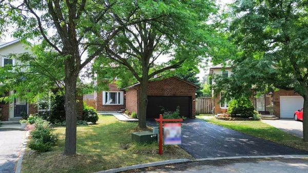 Brampton, ON L6S 4H8,14 Myna CT