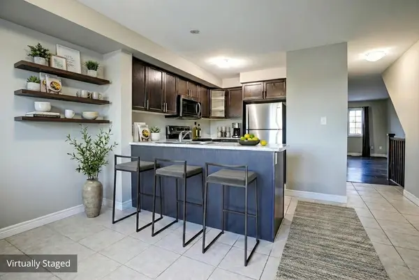 85 Mullin DR #2B, Guelph, ON N1E 0R4