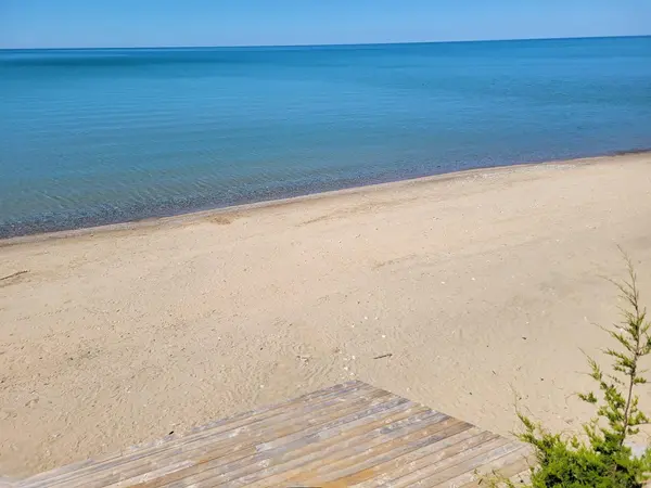 Bluewater, ON N0M 2T0,72431 Bluewater HWY