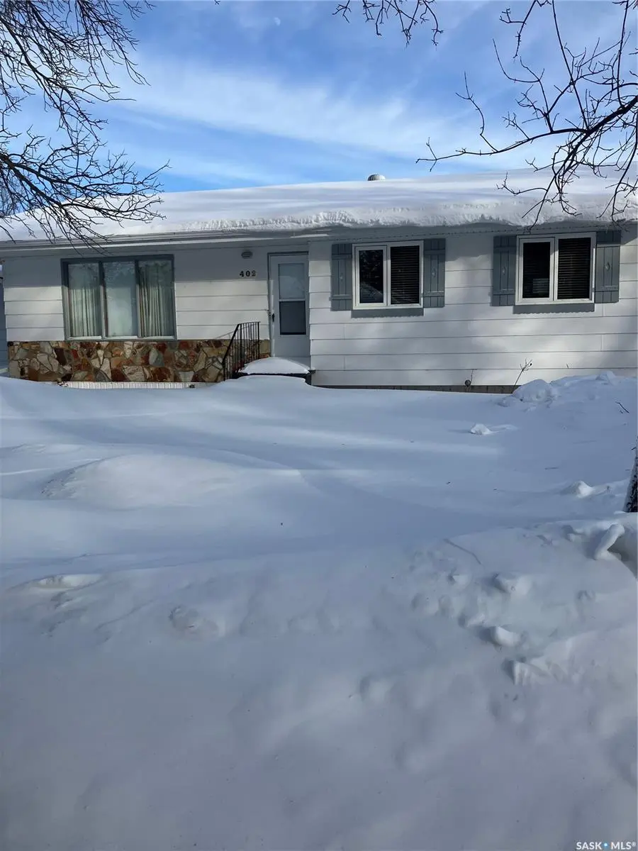402 3rd STREET NW, Ituna, SK S0A 1N0