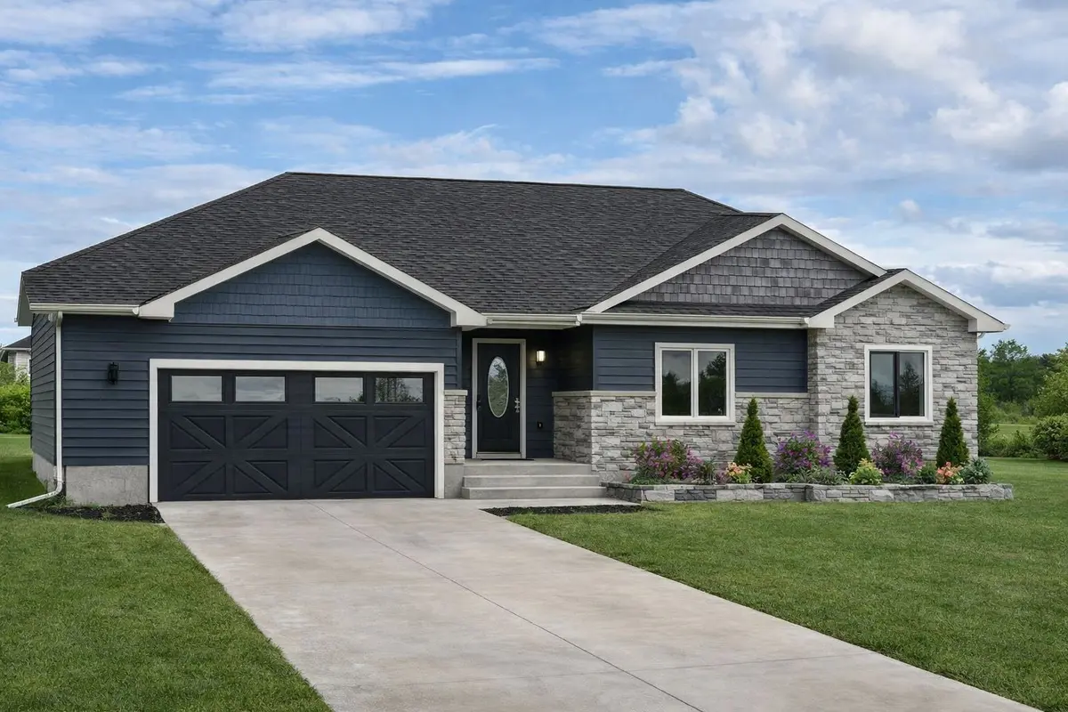 1691 Sharon ST, North Dundas, ON K0E 1S0