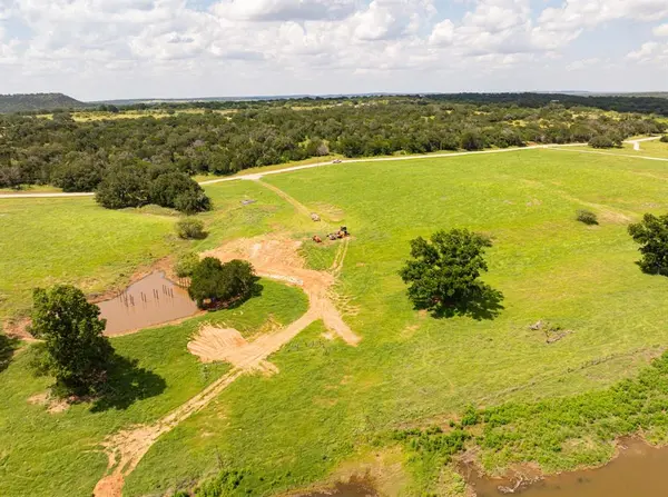 2105 River Shoals Road, Mineral Wells, TX 76067