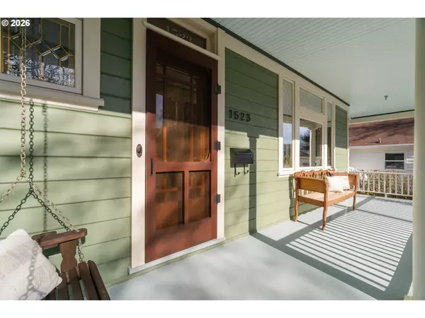 Portland, OR 97214,1523 SE TAYLOR ST