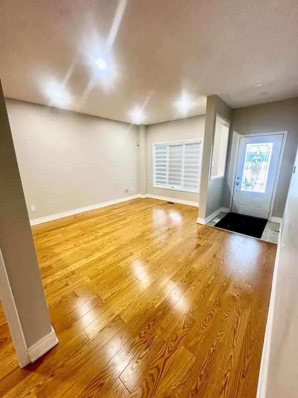 Brampton, ON L6X 0K2,38 Crystal Glen CRES