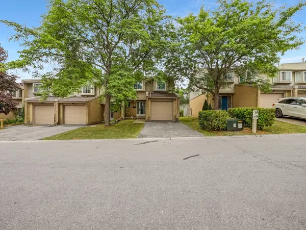 29 Paulander DR #24, Kitchener, ON N2M 5L2