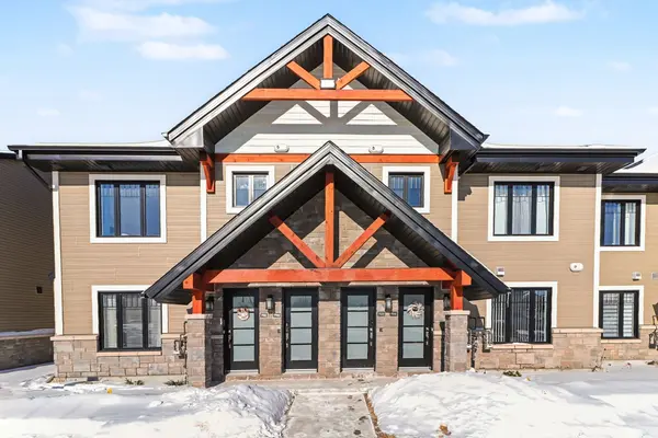 123 St Moritz TRL #702, Russell, ON K0A 1W0