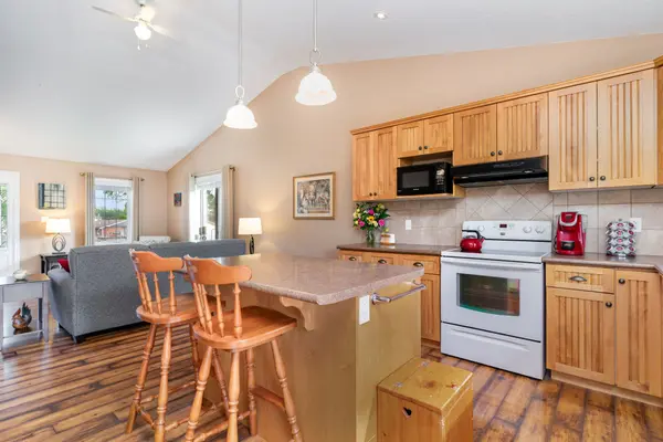 West Grey, ON N0G 1R0,472 Countess ST S