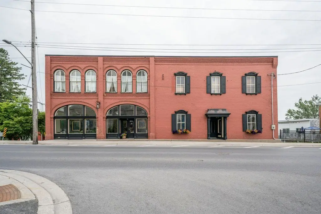 Champlain, ON K0B 1R0,28 High ST