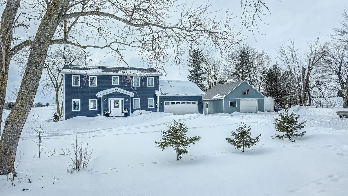 Centre Wellington, ON N0B 1J0,7104 6th Line