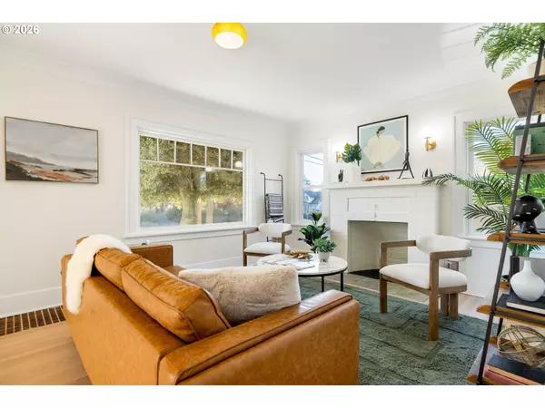 Portland, OR 97202,3925 SE FRANKLIN ST