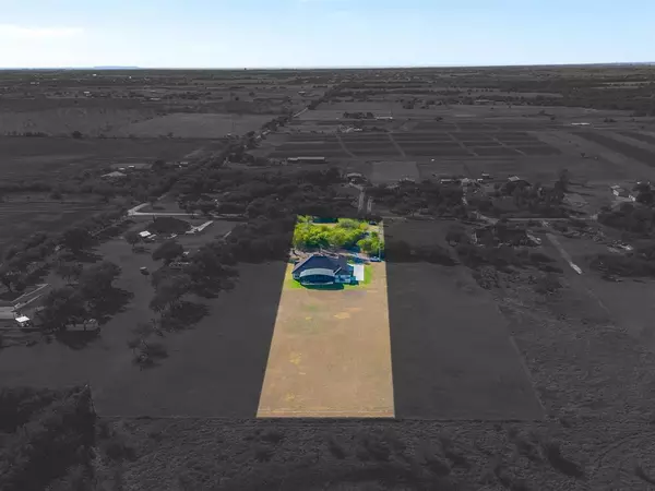 Joshua, TX 76058,7828 County Road 915b