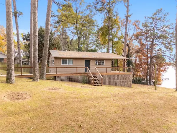 3096 Renee Drive,  Chandler,  TX 75758