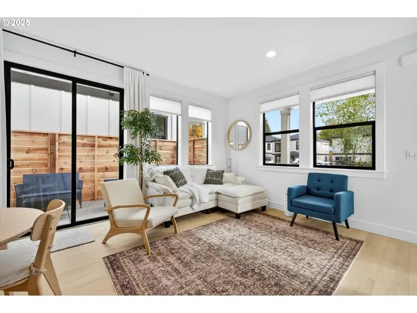 311 E AVE #C7, Lake Oswego, OR 97034