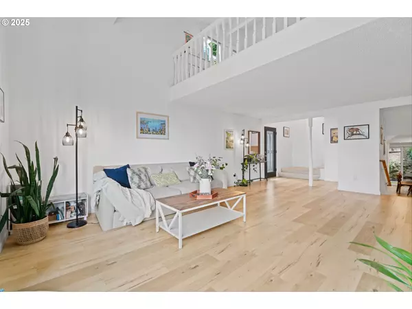 Portland, OR 97225,6535 SW CANYON CT