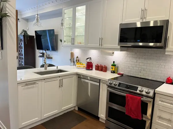 Toronto, ON M2M 4M4,7 English Garden WAY